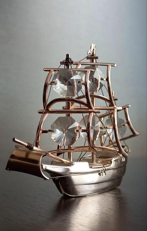 Zeldzame verzilverd zeilboot met Swarovski kristallen, Sieraden, Tassen en Uiterlijk, Bedels, Ophalen of Verzenden