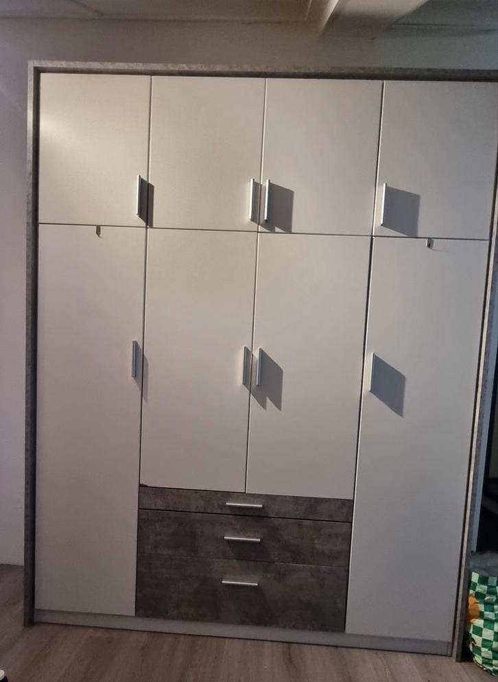 rauch Kledingkast Hildesheim

185x58x231cm wit betonlook, Huis en Inrichting, Kasten | Kledingkasten, Zo goed als nieuw, 200 cm of meer