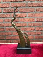 bronzen superbeeld, release the bird, Ophalen of Verzenden, Brons