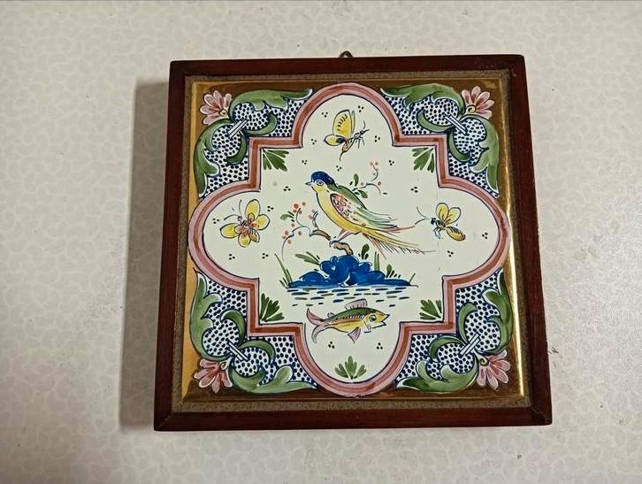 handgeschilderde tegel in lijst, brocante siertegel, Antiek en Kunst, Antiek | Wandborden en Tegels, Ophalen of Verzenden