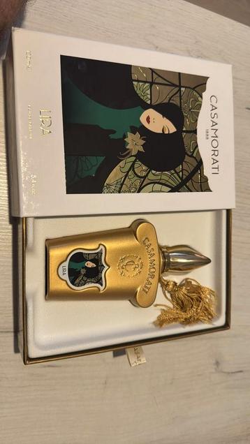 Casamorati, LIRA parfum beschikbaar voor biedingen