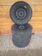 Winterbanden met stalen velgen 195/65 R15, Auto-onderdelen, Banden en Velgen, Ophalen, Gebruikt, 15 inch, Banden en Velgen