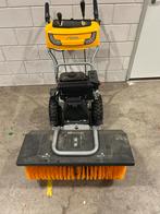 Stiga SWS 800GE veegmachine met sneeuwschuifbord, Ophalen of Verzenden, Zo goed als nieuw