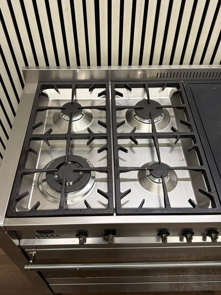 Luxe Smeg Fornuis RVS 6 pits + Grill 2 ovens 150 cm, Fornello Esperta, Ophalen of Verzenden, Zo goed als nieuw, Energieklasse A of zuiniger