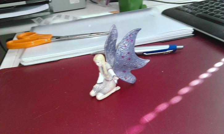 Schleich fee indriel zittend, Verzamelen, Poppetjes en Figuurtjes, Zo goed als nieuw, Ophalen of Verzenden