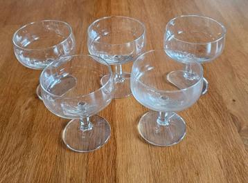 Set van 5 Glazen beschikbaar voor biedingen