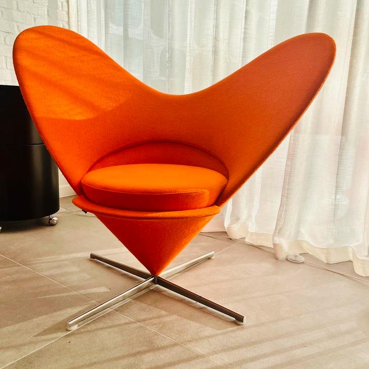 Vitra Heart Cone Chair oranje Verner Panton, Huis en Inrichting, Fauteuils, Gebruikt, Stof, 100 tot 125 cm, Minder dan 75 cm, Ophalen