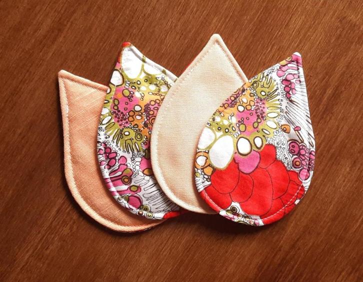Katoenen onderzetters - Druppelvorm - geel/oranje/rood, Huis en Inrichting, Woonaccessoires | Onderzetters, Nieuw, Glas of Kopje