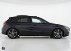 Mercedes-Benz A-klasse 200 Advantage 163 PK Aut Panoramadak, Gebruikt, 4 cilinders, Leder en Stof, Origineel Nederlands