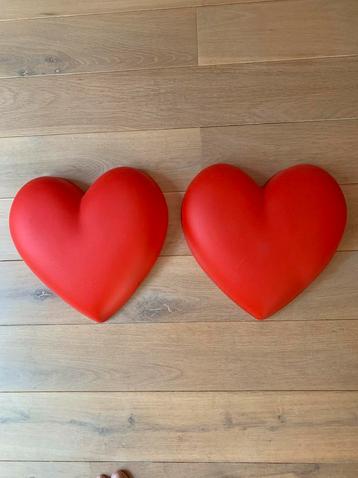 2 IKEA Hart Wandlampen beschikbaar voor biedingen