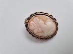 Vintage broche handgegraveerd, Ophalen of Verzenden, Zo goed als nieuw, Overige materialen