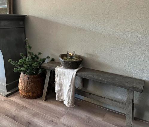 Oud houten bankje old farm Aura Peeperkorn, Huis en Inrichting, Woonaccessoires | Overige, Ophalen of Verzenden