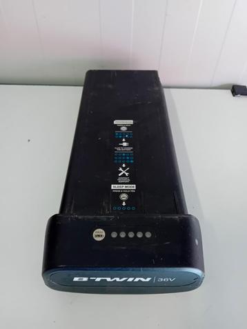 Defecte fiets accu BTWIN Elops 740473442 36V Decathlon beschikbaar voor biedingen