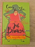 Juf Braaksel en de magische ring - Carry Slee, Ophalen of Verzenden, Gelezen, Carry Slee, Fictie algemeen