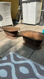 Gietijzeren kolenbak/tuinvaas Frans  19e eeuw €129 p/st, Antiek en Kunst, Ophalen