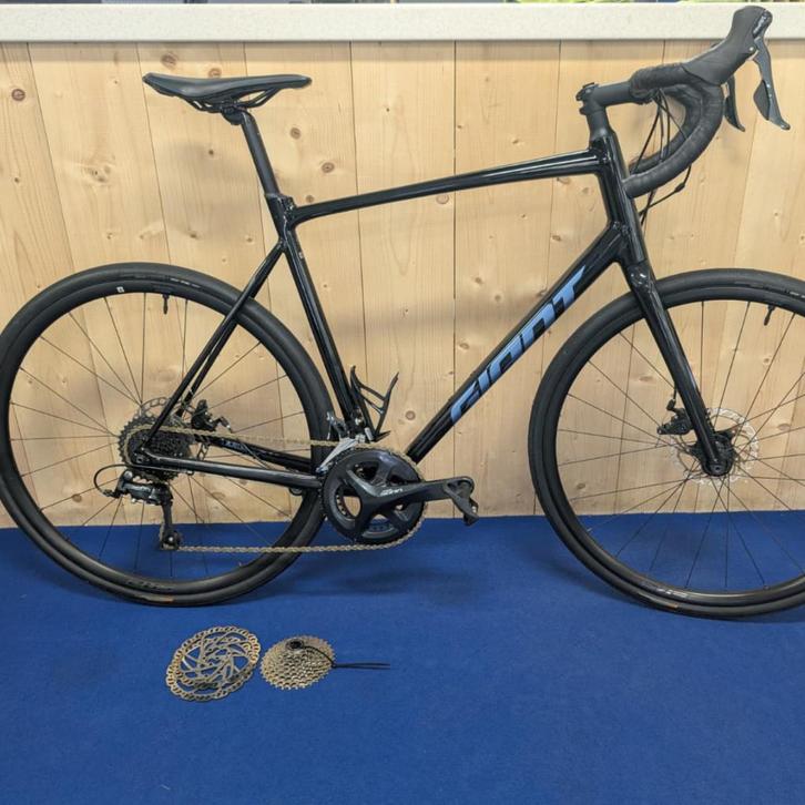 Giant Contend AR 2 2025 racefiets XL + UPGRADES - Zgan, Fietsen en Brommers, Fietsen | Racefietsen, Zo goed als nieuw