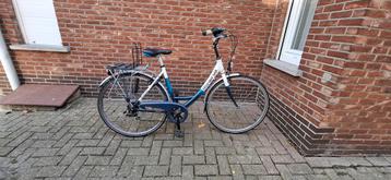 Dames en herenfiets Minerva in zeer goede staat beschikbaar voor biedingen