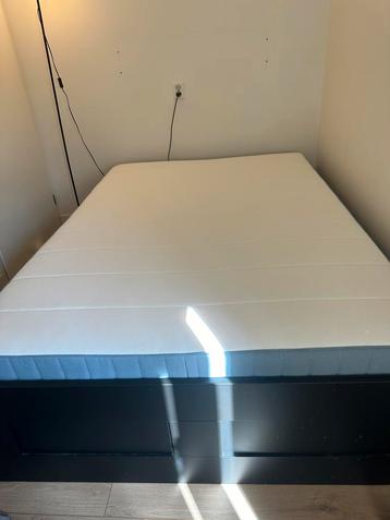 IKEA BRIMNES 140x200 Bed + VESTERÖY Matras Zo goed als nieuw beschikbaar voor biedingen