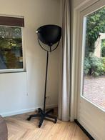 Staande zwarte lamp 2 meter hoog, Huis en Inrichting, Lampen | Vloerlampen, Ophalen, 150 tot 200 cm