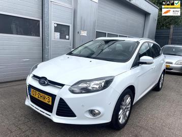 Ford Focus Wagon 1.0 EcoBoost Titanium-Navi-Clima-Cruise-APK beschikbaar voor biedingen