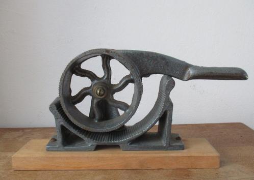 Gietijzeren KURKENPERS, Antiek en Kunst, Antiek | Gereedschap en Instrumenten, Ophalen of Verzenden