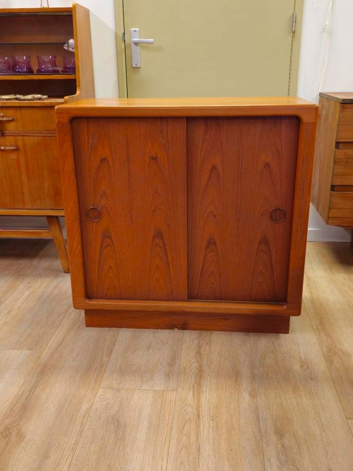 Silkeborg Deense Schuifdeurkast Kast Kastje Vintage, Huis en Inrichting, Kasten | Dressoirs, Gebruikt, 100 tot 150 cm, 25 tot 50 cm