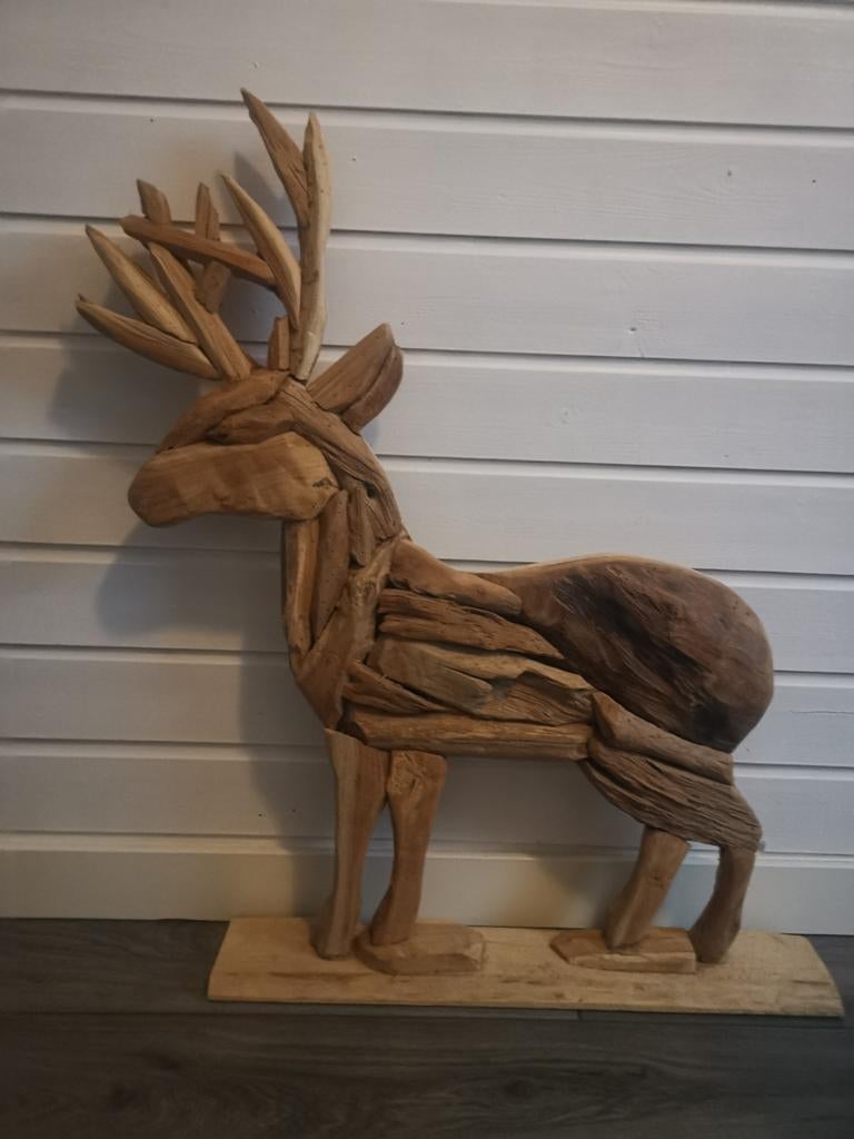 Mooi houten hert, Ophalen, Zo goed als nieuw