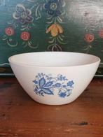 Vintage Arcopal France schaaltje Aster blauwe ui, Schaal, Rond, Ophalen of Verzenden, Glas