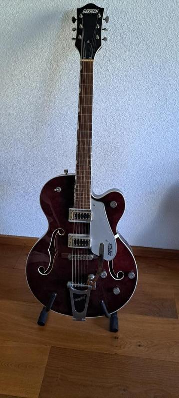 acoustische gitaar beschikbaar voor biedingen