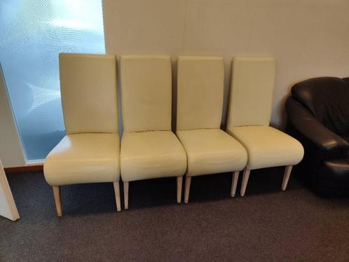 4 witte leren stoelen - bieden, Huis en Inrichting, Stoelen, Gebruikt, Vier, Wit, Ophalen