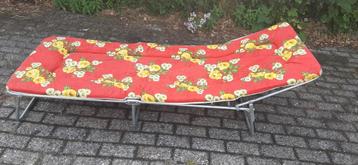 Vintage, Retro Stretcher, Ligbed, Strandbed beschikbaar voor biedingen