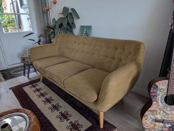 Gratis bank en poef - Arnhem