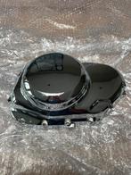 Koppelingsdeksel Suzuki VS1400 Intruder 1134138B00, Motoren, Onderdelen | Suzuki, Ophalen, Lange Dreef 12, Suzuki, Www.suzukimotorcycles.com