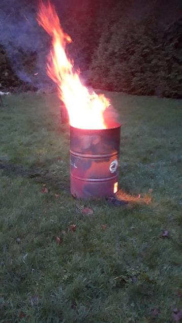 Olievat brandton vuurton 200 liter beschikbaar voor biedingen