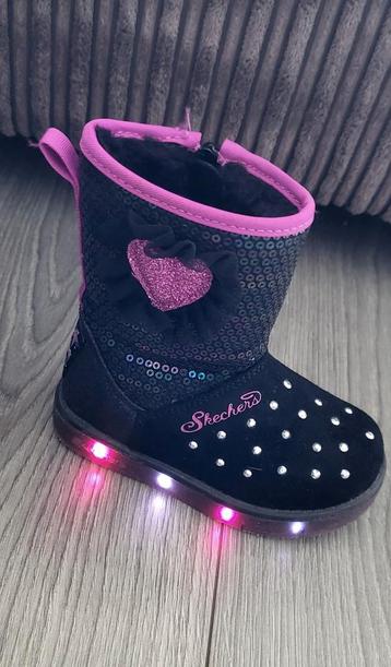 Skechers Laarsjes Maat 22 met Lichtjes beschikbaar voor biedingen