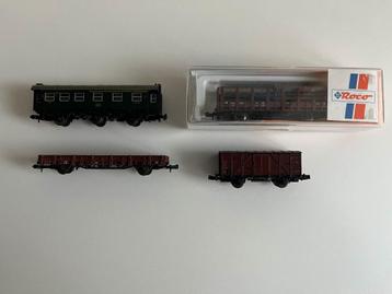 4 Roco wagonnetjes (N-spoor), incl. nr. 25325 beschikbaar voor biedingen