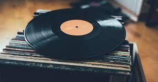 GEZOCHT! Vinyl voor beginnende dj’s (early hardcore, techno) beschikbaar voor biedingen