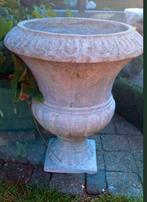 Brocant beton franse lely bloempot, Tuin en Terras, Tuinvazen, Ophalen, Gebruikt