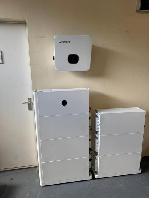 Growatt APX 30kWh + Omvormer | Complete Thuisbatterij Set, Doe-het-zelf en Verbouw, Zonnepanelen en Toebehoren, Zo goed als nieuw