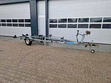 Pega 1800kg kenteken  beschikbaar voor biedingen