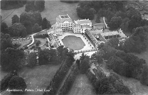 (377-310-033) Apeldoorn Paleis Het Loo, Verzamelen, Ansichtkaarten | Nederland, Gelderland, Verzenden