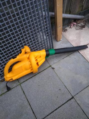 bladblazer, elektrich beschikbaar voor biedingen