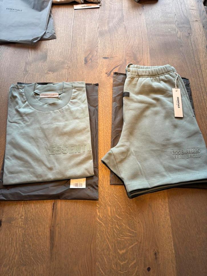 Essentials set - Sycamore, Kleding | Heren, Broeken en Pantalons, Zo goed als nieuw, Overige maten, Ophalen of Verzenden