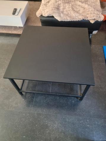 Salontafel   zsm ophalen !