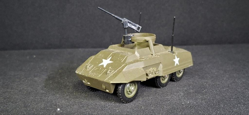 Leger Voertuig Combat M 20, Hobby en Vrije tijd, Modelauto's | Overige schalen, Gebruikt, Ophalen of Verzenden
