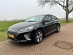 Hyundai IONIQ Comfort EV 28KW Airco, Camera, Navigatie, Auto's, Hyundai, Stof, Electronic Stability Program (ESP), Zwart, Origineel Nederlands