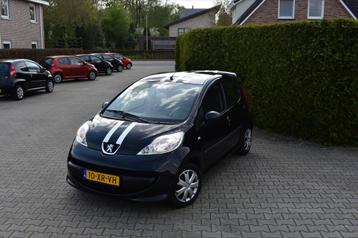 Peugeot 107 5-deurs Zwart Apk Nieuw 