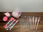 Make-up set - incl 13 make-up kwasten, Sieraden, Tassen en Uiterlijk, Uiterlijk | Cosmetica en Make-up, Nieuw, Gehele gezicht