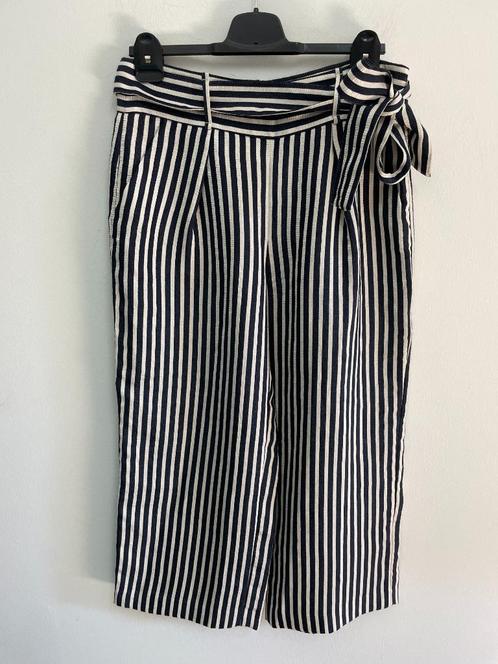 Broek9 - Gestreepte driekwart Karen Millen broek maat 40 (1), Kleding | Dames, Broeken en Pantalons, Zo goed als nieuw, Maat 38/40 (M)