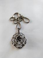 Prachtige antieke zilveren teka rozen hanger., Sieraden, Tassen en Uiterlijk, Verzenden, Zilver, Hanger
